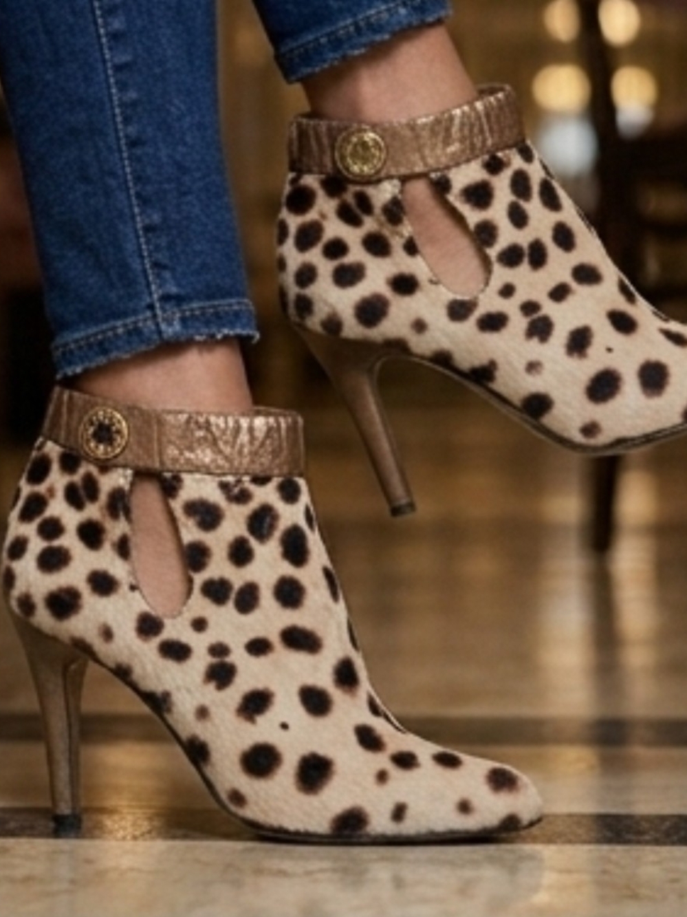 Dolce & Gabbana Womens Leopard Animal Print Fur Ankle Boots Pointed Toe EU39 Y2K